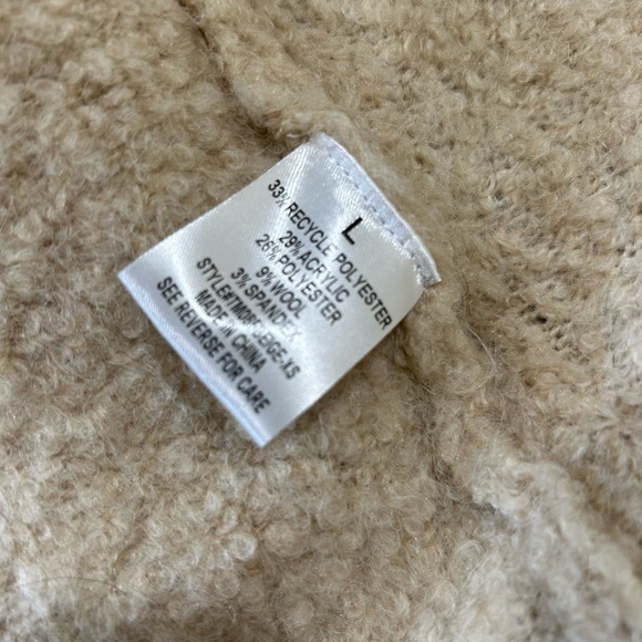 Magnolia Boutique Fuzzy Cardigan, Size L - Picture 5 of 8